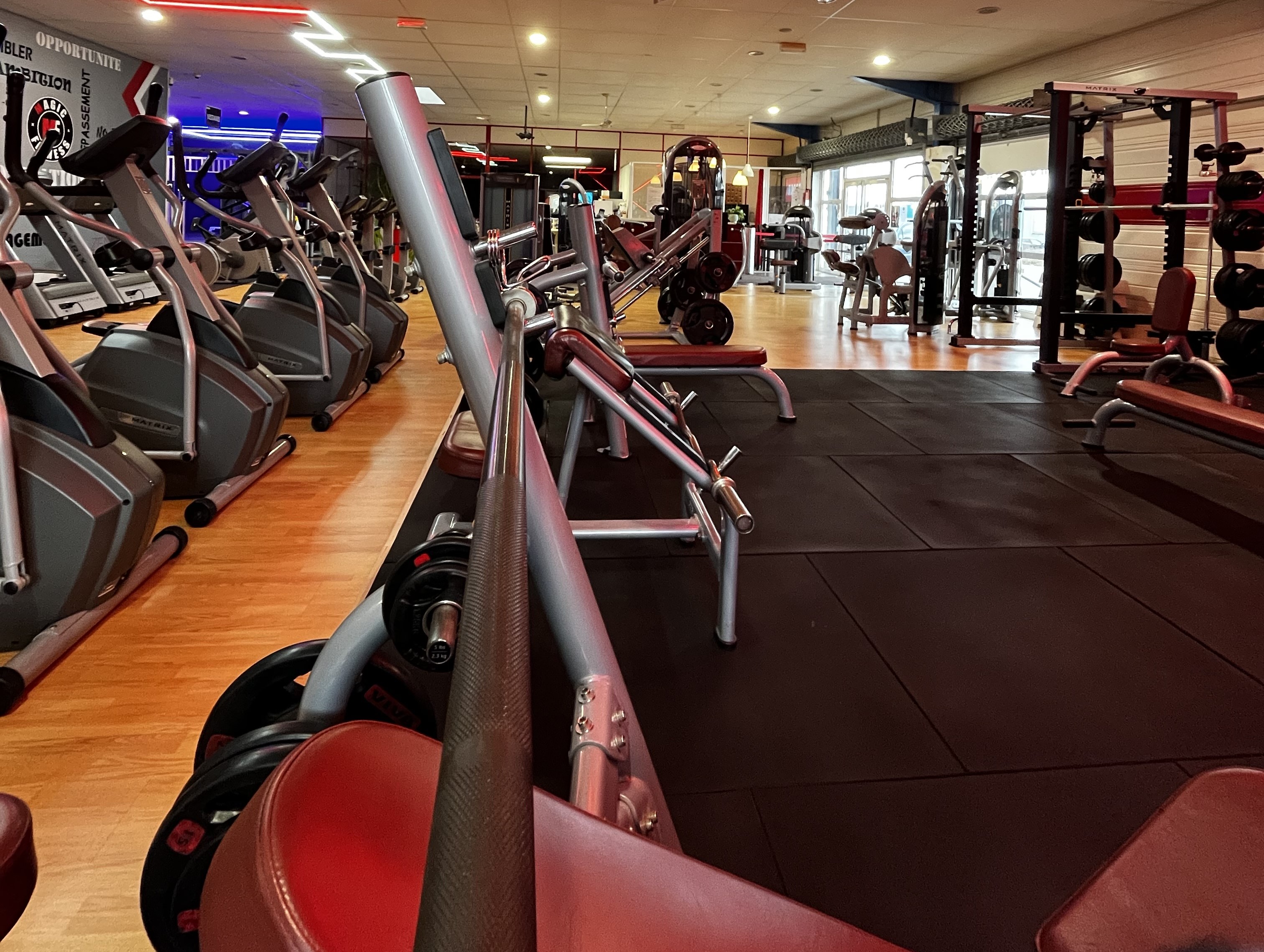Espace lumineux – Magic Fitness